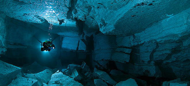 Ординская подводная пещера (15 фото)