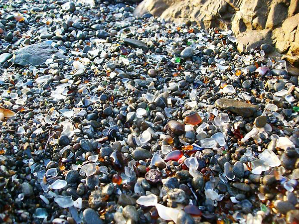 Стеклянный пляж в Калифорнии