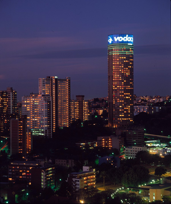 Необычный небоскреб Ponte City в Йоханнесбурге