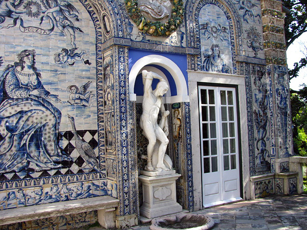 Дворец маркизов Фронтейра в Лиссабоне
