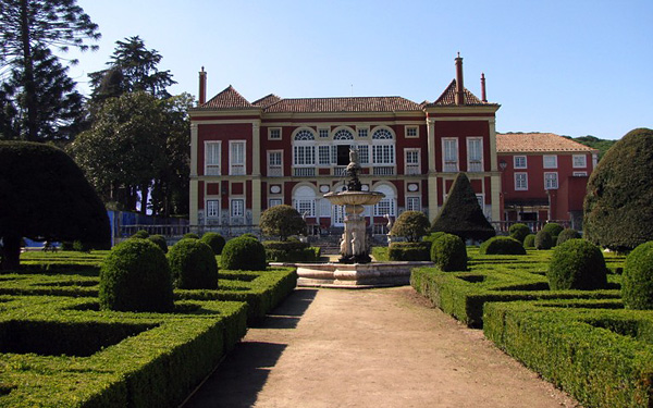 Дворец маркизов Фронтейра в Лиссабоне