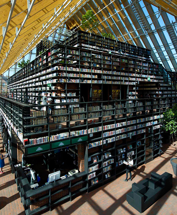 Библиотека Книжная гора в Голландии