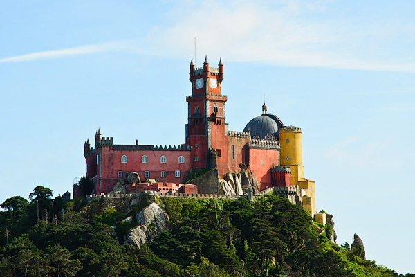 Дворец Пена в Португалии