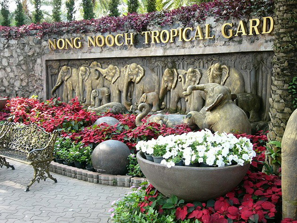 Тропический сад Нонг Нуч в Таиланде