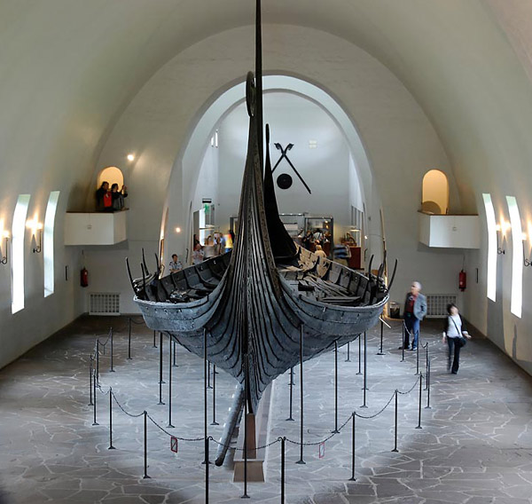 Музей кораблей викингов Vikingskipshuset в Осло