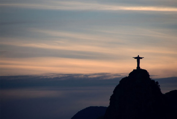 Статуя Христа Искупителя в Рио-де-Жанейро