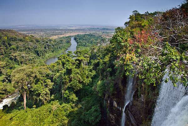 Водопад Каландула в Анголе