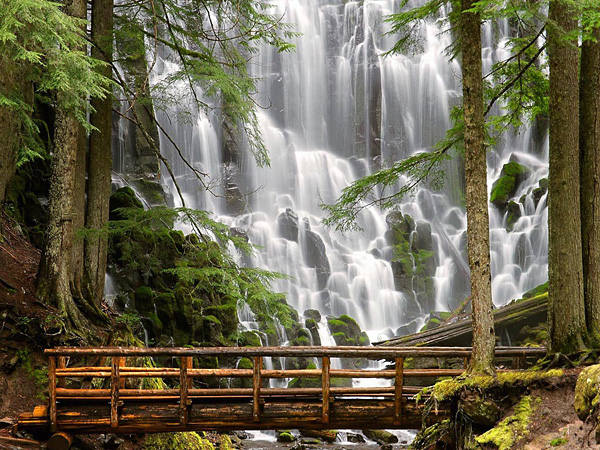 Водопад Рамона в штате Орегон