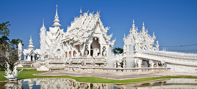 Белоснежный храм Ват Ронг Кхун в Тайланде (15 фото)