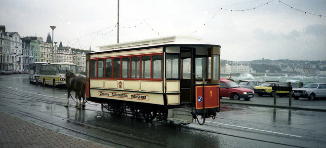 Конка Дугласа — трамвай на конной тяге (3 фото)